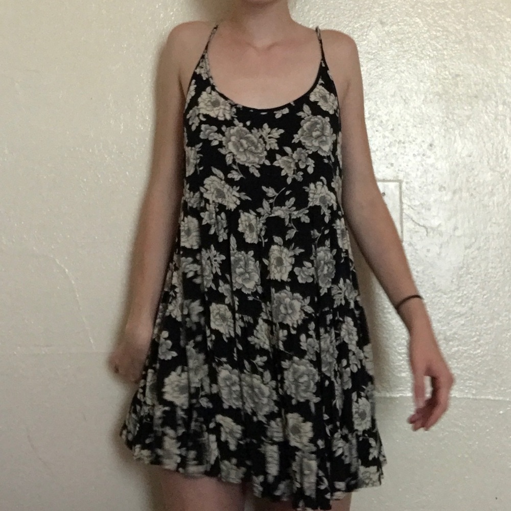 Brandy Melville sun dress